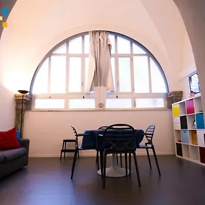  Сasa de vacaciones Alfieri Italia